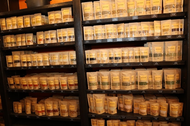 Šefpavārs Elmārs Tannis atver jaunu garšu koncepta veikalu «Gourmando» Rīgā 390872