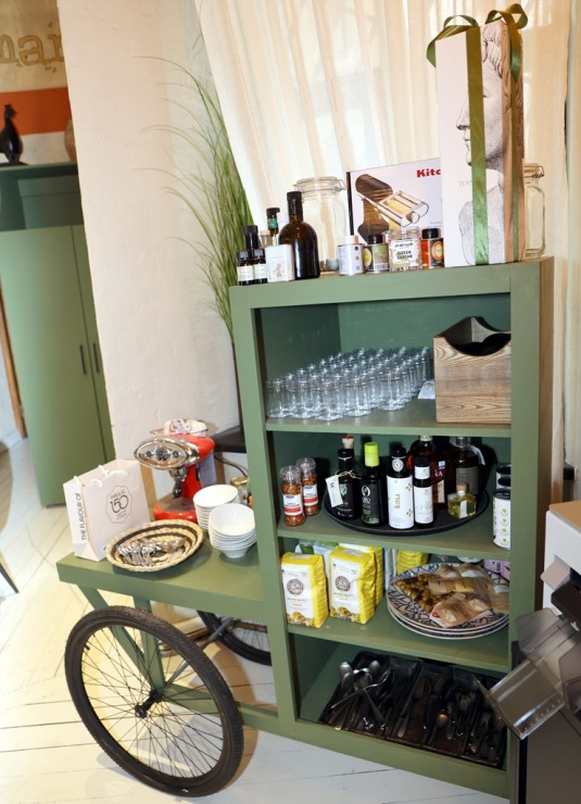 Šefpavārs Elmārs Tannis atver jaunu garšu koncepta veikalu «Gourmando» Rīgā 390873