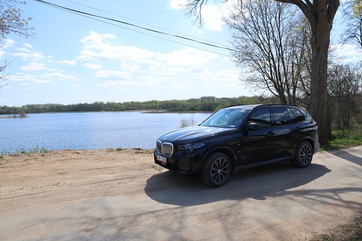 Sadarbībā ar auto nomu «SIXT Latvija» apceļojam svētku Latviju - BMW X5 no 60 eiro dienā 390996