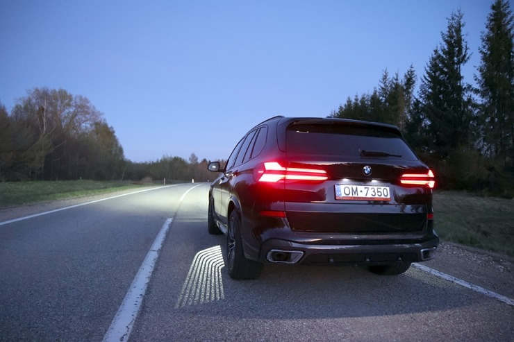 Sadarbībā ar auto nomu «SIXT Latvija» dodamies uz Dagdas tirgu - BMW X5 no 60 eiro dienā 391163