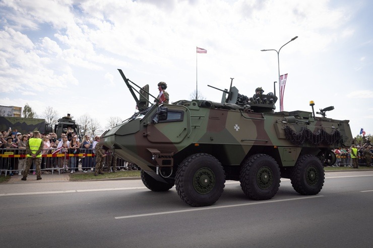 Nacionālo bruņoto spēku diena – Brīvības svētki Aizkrauklē 391176