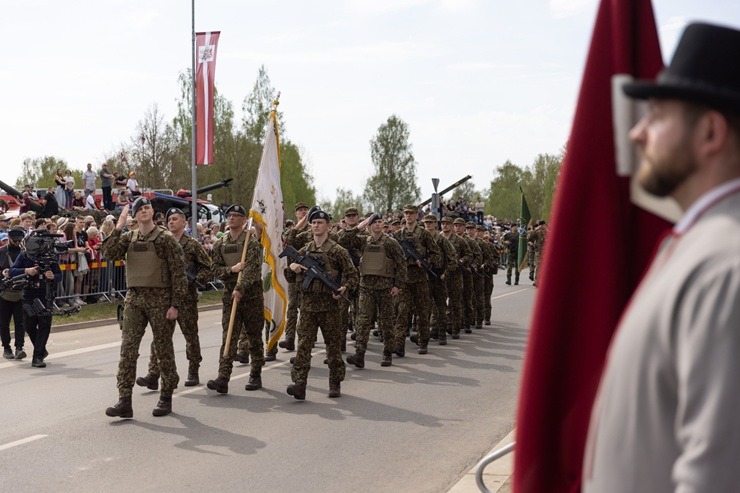 Nacionālo bruņoto spēku diena – Brīvības svētki Aizkrauklē 391169