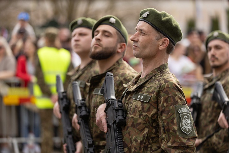 Nacionālo bruņoto spēku diena – Brīvības svētki Aizkrauklē 391173