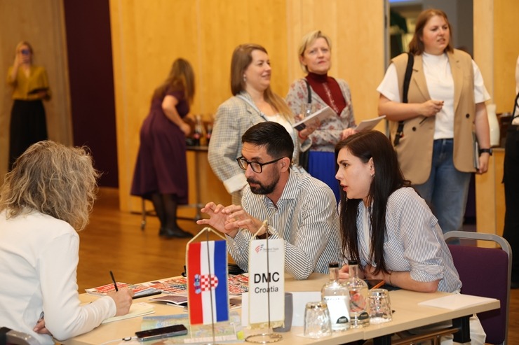 Kontaktbirža «TTR Baltic May 2026» pulcē tūrisma firmas viesnīcā «Radisson Blu Latvija Conference & Spa Hotel» 391257