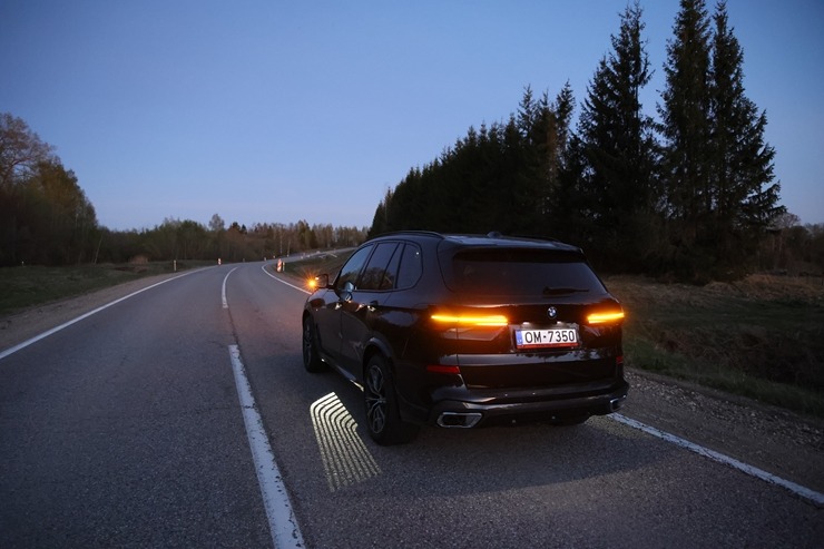 Sadarbībā ar auto nomu «SIXT Latvija» apceļojam Latgali - BMW X5 no 60 eiro dienā 391398