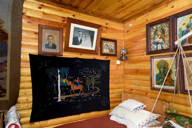 Preiļu «Pliča sātā» ir skatāma apjomīga fotoaparātu izstāde ar stāstu par fotogrāfijas vēsturi. Foto: Visitpreili.lv 391459