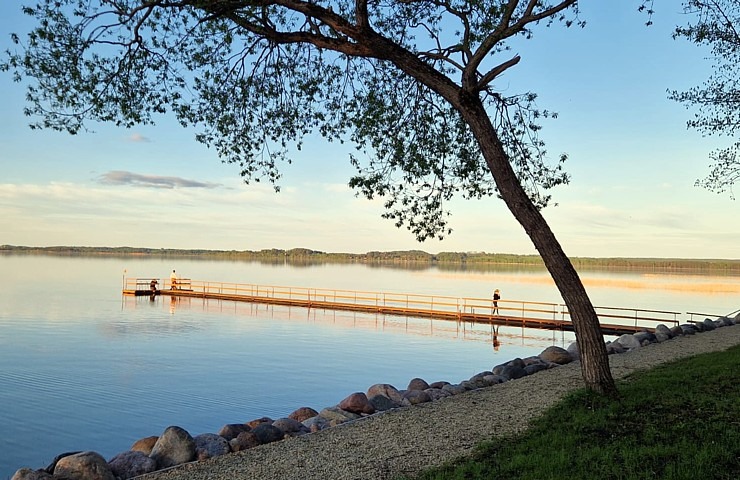 Rāznas ezers pie Mākoņkalna iegūst labiekārtotu pludmali. Foto: Aivars Arnicāns 391538