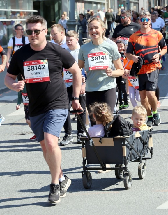 «Rimi Rīgas maratons» pulcē skrējējus no visas pasaules 391586