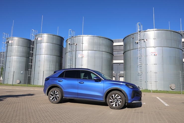 Sadarbībā ar auto nomu «SIXT Latvija» apceļojam Rīgu  - jaunais VW T-Roc no 27 eiro dienā 392103