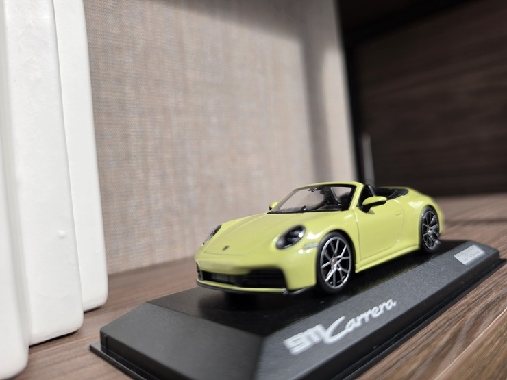 Pārdaugavā tiek atklāts jaunais «Porsche centrs Lidosta» 392399
