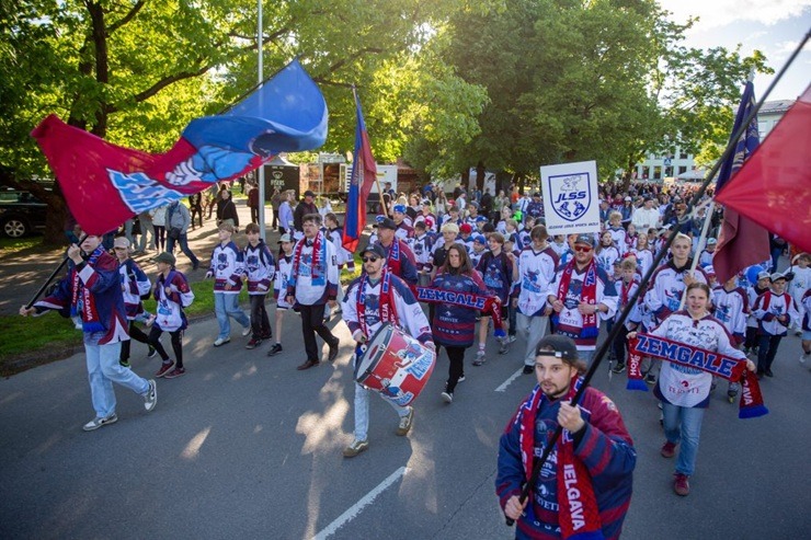 Jelgava ar gājienu un dažādiem pasākumiem svin pilsētas svētkus 393155