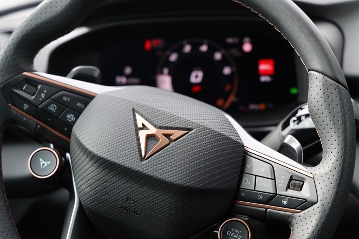 Sadarbībā ar auto nomu «SIXT Latvija» apceļojam Latviju - Cupra Formentor no 29 eiro dienā 393205