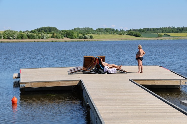 Nr.2: Iepazīstam Saldus ezera daudzfunkcionālo atpūtas zonu ar jauno pludmali 393381