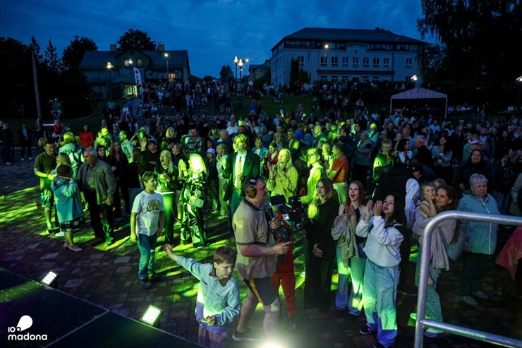 Madona krāšņi svin pilsētas 100 gadu dzimšanas dienu 393915