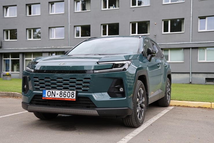 Sadarbībā ar «SIXT Latvia» un «Toyota RAV4» (no 30 eiro dienā) ceļojam Latvijas vasarā 394792