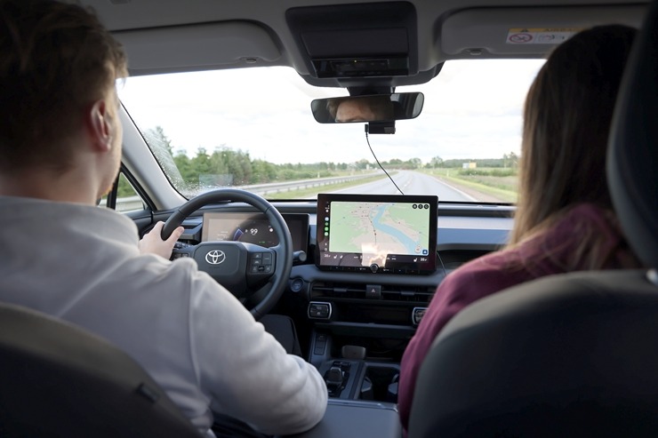 Sadarbībā ar «SIXT Latvia» un «Toyota RAV4» (no 30 eiro dienā) ceļojam Latvijas vasarā 394776