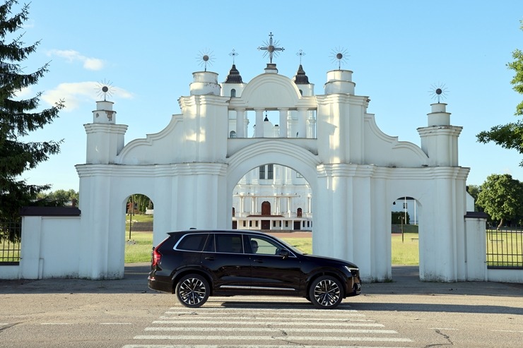 Sadarbībā ar «SIXT Latvia» un «Volvo XC90» (no 55 eiro dienā) apceļojam Latgali 394878