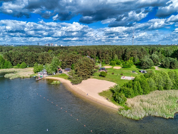 Arī Viļņā ir kur patverties no karstuma 395091