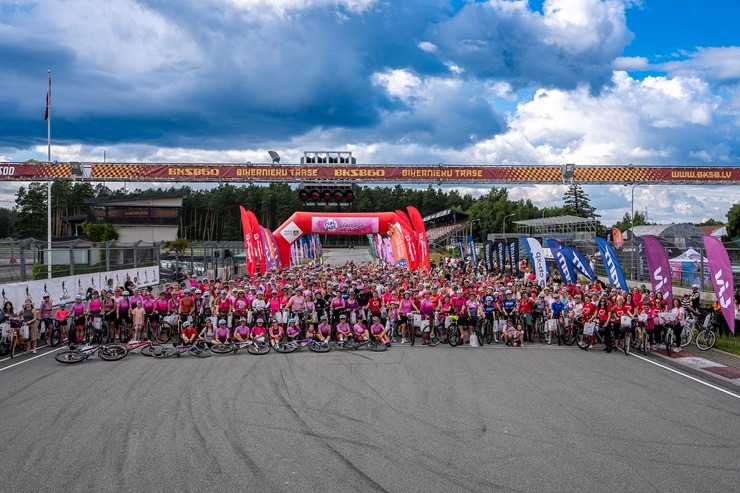 FeelFree Sieviešu Velo diena Biķerniekos pulcē teju 900 dalībnieču 395507