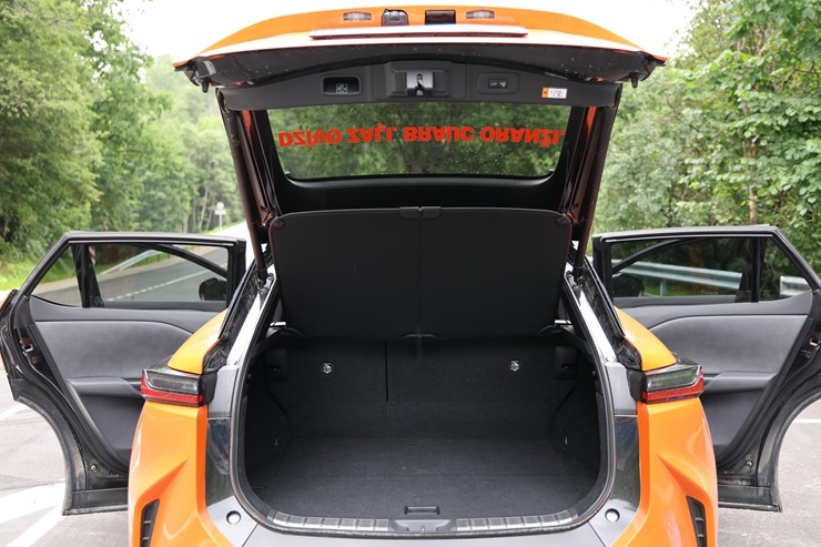 Apceļojam Latviju sadarbībā ar «SIXT Latvia» un «Lexus RZ 500e» (no 850 eiro mēnesī) 396063