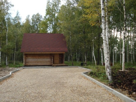 Dzerkaļi viesiem piedāvā jaunu mājiņu atpūtai - Secret Zone. Miers, putnu dziesmas, bērzu lapu šalkoņa. Secret Zone  piemērota tiem, kas mīl atpūsties 18769