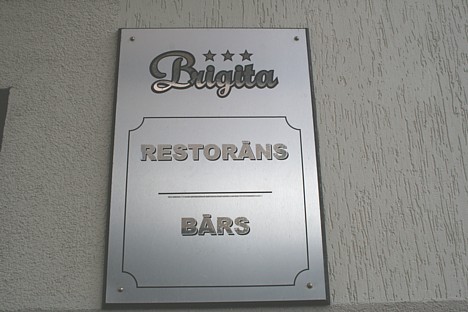 Restorāna nosaukums ir Cafe Brigita 18885