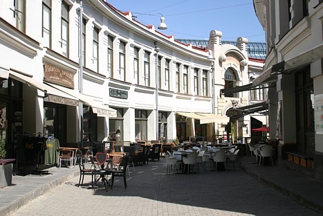 Vecpilsētas ieliņas ar daudzajām kafejnīcām 18932