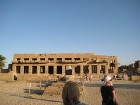 Tā kā Karnakas templis bija valsts augstākā svētnīca, tad ikviens nākamais faraons centās to paplašināt un izdaiļot, tā laika gaitā izjaucot tempļa sā 11