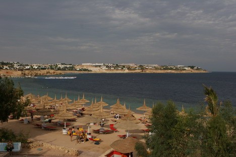 Ēģiptē lielākā kūrortviesnīca Domina Coral Bay aizņem vairāk nekā 1800000 m2 lielu teritoriju tieši Sarkanās jūras krastā ar brīnišķīgu skatu uz Tirān 19591