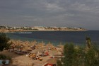 Ēģiptē lielākā kūrortviesnīca Domina Coral Bay aizņem vairāk nekā 1800000 m2 lielu teritoriju tieši Sarkanās jūras krastā ar brīnišķīgu skatu uz Tirān 2