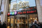 Viena no populārākajām Berlīnes iepirkšanās vietām - Schloßstraße (Uban Steglitz) 5