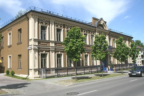 Viesnīca Best Western Central Druskininkai ir viena no vecākajām viesnīcām kūrortā, tā ir dibināta 1907. gadā 22904