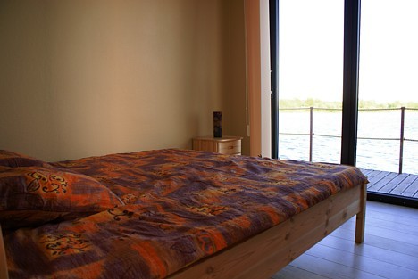 Guļamistaba ar skatu uz Daugavu + balkons 22949