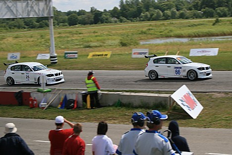 No Čehijas Baltijā in ienākusi jauna auto sporta klase, kurā sacenšas BMW 130i automašīnas 23666