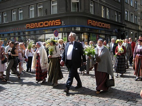 20080707-dziesmu sveetku gaajiens 023 23971