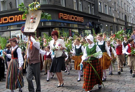 20080707-dziesmu sveetku gaajiens 083 24078