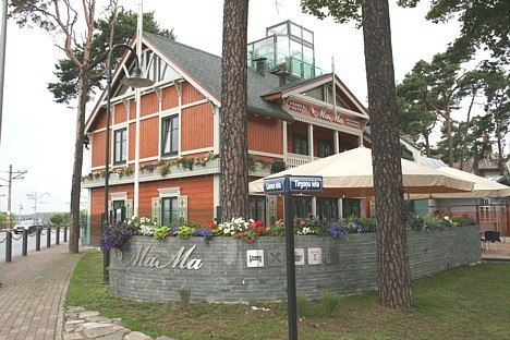 Viesnīca un restorāns ir atvērts kopš 2008. gada 6. jūnija 24211