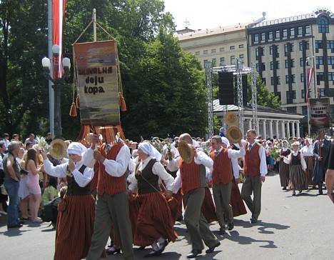 20080707-dziesmu sveetku gaajiens 1026 24243