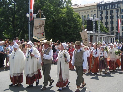 20080707-dziesmu sveetku gaajiens 1036 24247