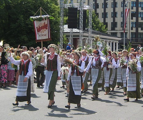 20080707-dziesmu sveetku gaajiens2 006 24374