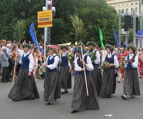 20080707-dziesmu sveetku gaajiens2 100 24388