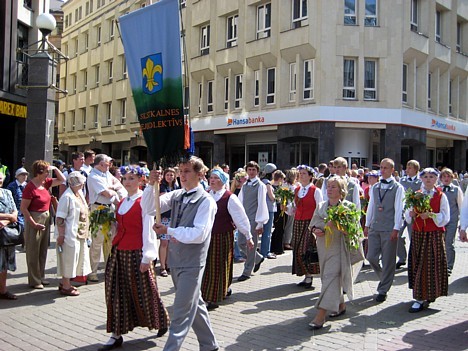 20080707-dziesmu sveetku gaajiens2 1062 24602