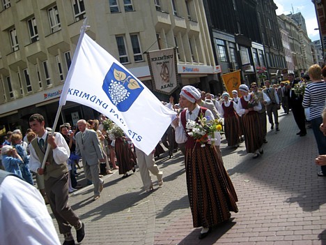 20080707-dziesmu sveetku gaajiens2 1181 24714