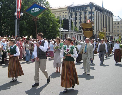 20080707-dziesmu sveetku gaajiens2 609 24750