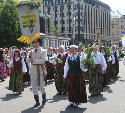 20080707-dziesmu sveetku gaajiens2 827 24889