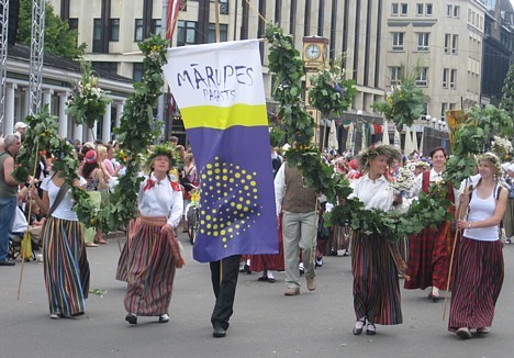 20080707-dziesmu sveetku gaajiens2 916 24932