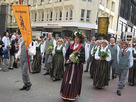 20080707-dziesmu sveetku gaajiens2 1785 25046