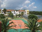 Aktīvai atpūtai Aristoteles Beach piedāvā galda tenisu, lielo šahu, tenisa kortu, saunu, masāžas, virpuļplūsmas baseins, ūdens sports pludmalē 10