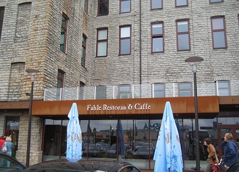 Restorāns-kafejnīca izveidota kādreizējās celulozes fabrikas ēkā 25596