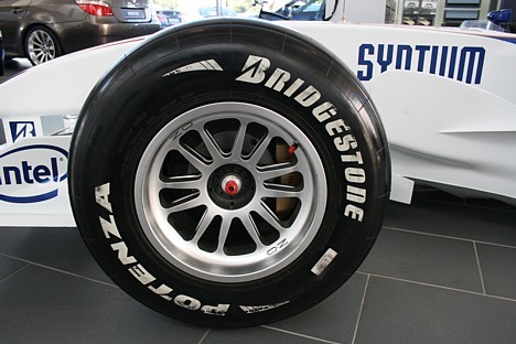 Riepas Bridgestone Potenza, kuras zem šī spēkrata 100 km/h sasniedz 2,6 sekundēs 25658